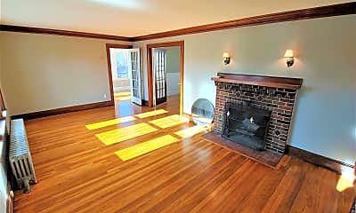 Living Room, 380 Mt Auburn St, 1