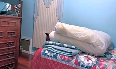 Bedroom, 712 Clifton Ave #1, 2