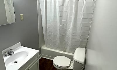 Bathroom, 1039 N 7th St, 0