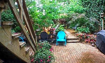 Patio / Deck, 2751 N Lincoln Ave, 0
