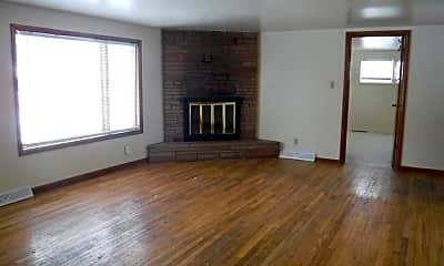 Living Room, 701 Marshall St, 1
