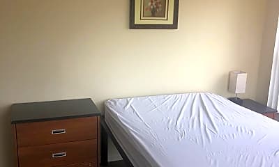 Bedroom, Room for Rent -  a 5 mins drive to transit stop Ge, 2