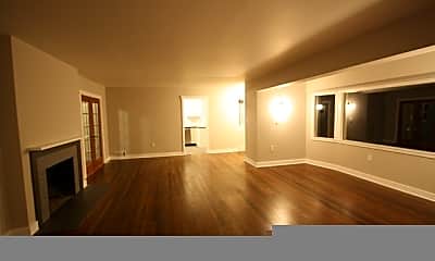 Living Room, 1009 W 29th Ave, 2