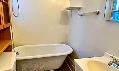 Bathroom, 44 Vandine Pl NE, 2