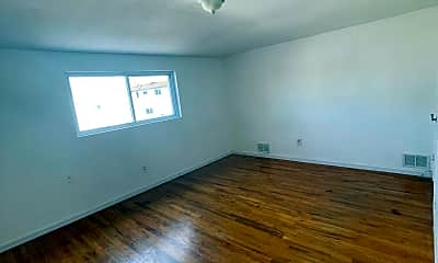 Living Room, 37 Rockville Ave, 1