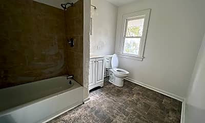 Bathroom, 1652 Aberdeen Ave, 2