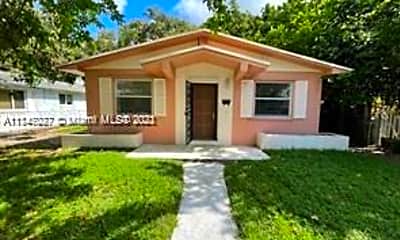 541 NW 44th St, 1