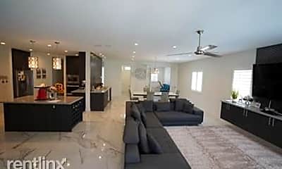 Living Room, 31755 Avenida Del Padre, 2