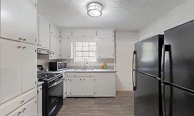 Kitchen, Room for Rent - Lithonia Home (id. 1212), 0