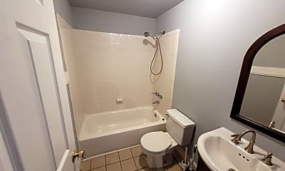 Bathroom, 2225 Jefferson St, 2