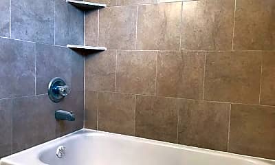 Bathroom, 4679 Weaver Rd, 2