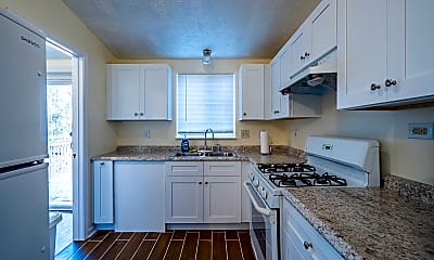 Kitchen, Room for Rent - Lithonia Home (id. 1288), 0