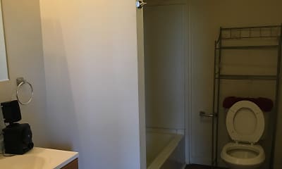 Bathroom, Williamsport Apartments, 2