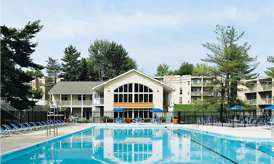 Pool, The Apartments at Bonnie Ridge, 2
