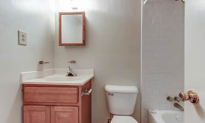 Bathroom, Harbor Inn, 2