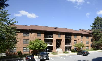 Building, Ivy Hall at Kenilworth Apartments, 2