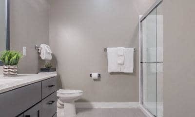 Bathroom, Tivoli Green, 2