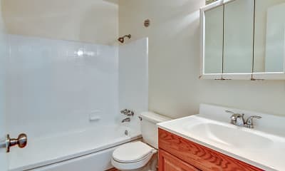 Bathroom, El Paseo de Saratoga Manor Apartments, 2