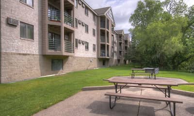 Building, Sterling Ponds Apartments, 2