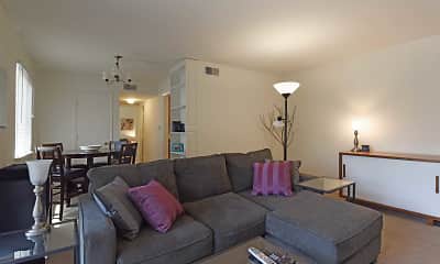 Living Room, Lincolnshire West Apartments, 1