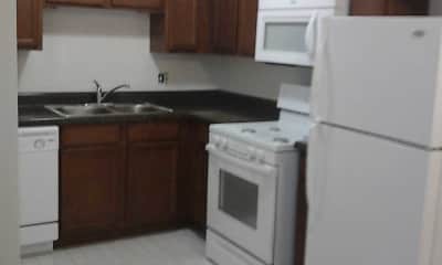 Kitchen, Colonial Manor, 2