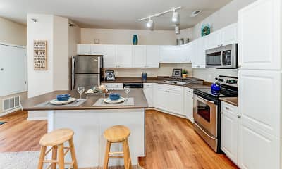 Kitchen, Hearthstone Apartments And Townhomes, 1
