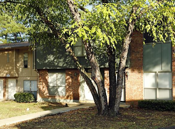 Lakeville Townhomes Community Apartments For Rent