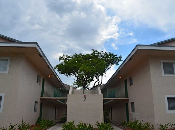 Palm Island Club Apartments For Rent Tamarac Fl