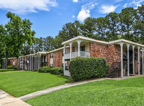 New Apartments On Dorchester Road North Charleston with Modern Garage