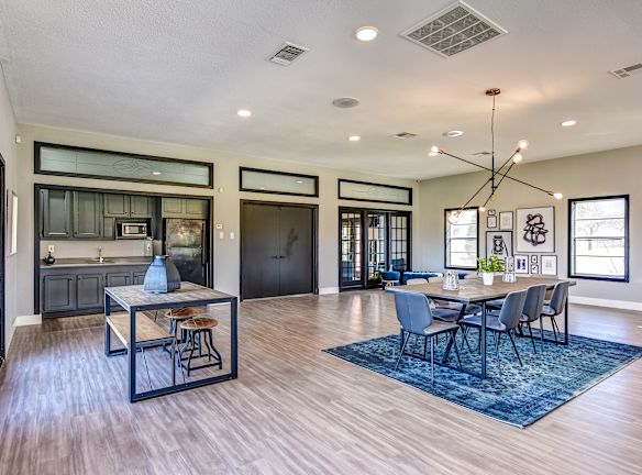Circle 1800 Apartments For Rent Waco Tx Rentals Com