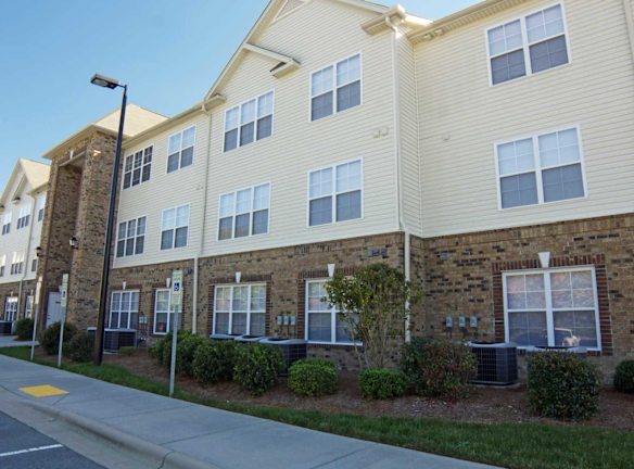 Rehobeth Pointe Apartments Greensboro, NC Apartments For