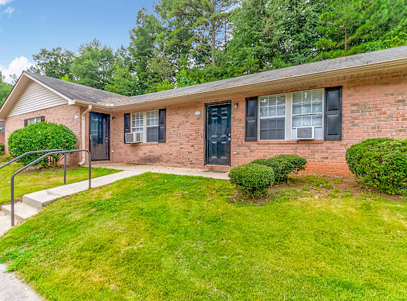 Jackson Place Apartments For Rent Commerce, GA