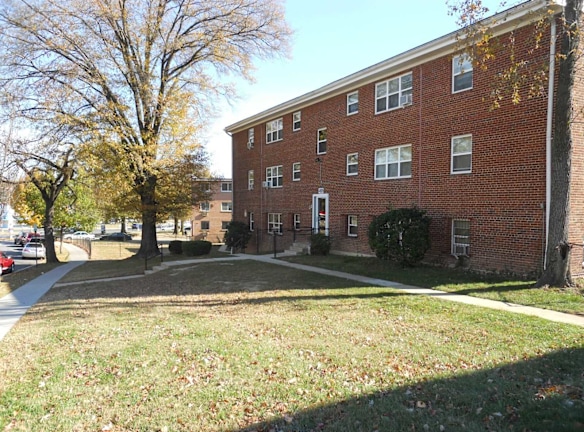Roland Apartments For Rent