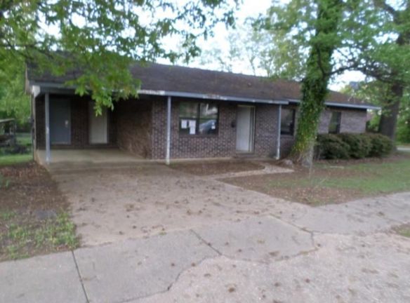 47 White Dr Clarksville, AR 72830 - Home For Rent | Rentals.com