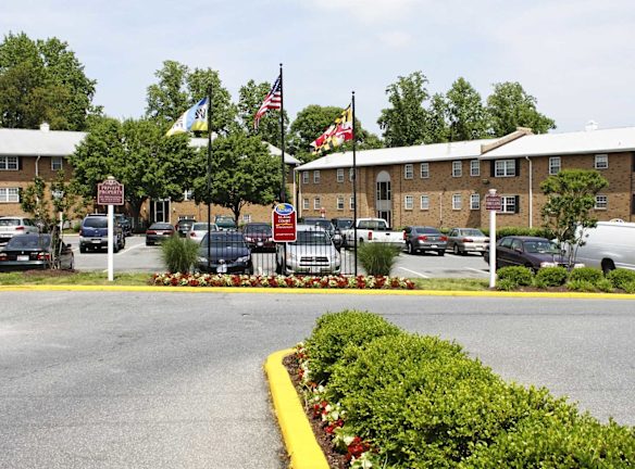 Southgate Apartments And Townhomes Glen Burnie, MD ...