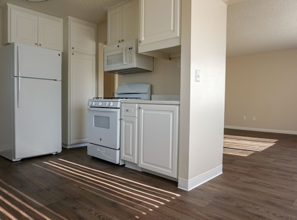 Modern Apartments For Rent Near Grossmont College for Large Space