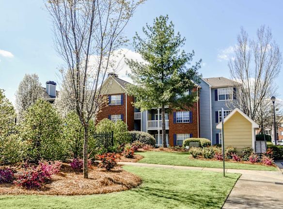 Park At Tara Lake Apartments For Rent Jonesboro Ga