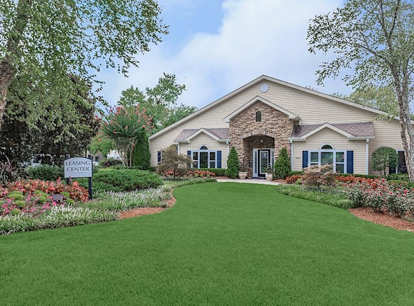 Lakeside Retreat At Peachtree Corners Apartments For Rent - Norcross, GA | Rentals.com