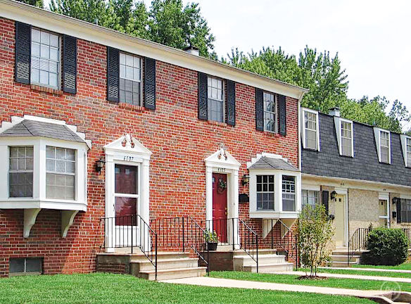 Gardenvillage Apartments Townhouses For Rent Baltimore