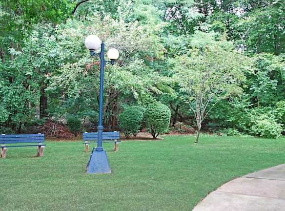 Cedar Tree Village Apartments For Rent Wilmington De