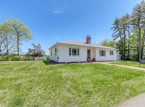 22 Thither St Ogunquit, ME 03907 - Home For Rent | Rentals.com