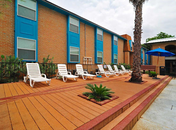 Iconic Village Apartments For Rent San Marcos Tx