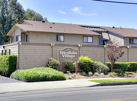 Westlake Village Apartments For Rent Costa Mesa, CA
