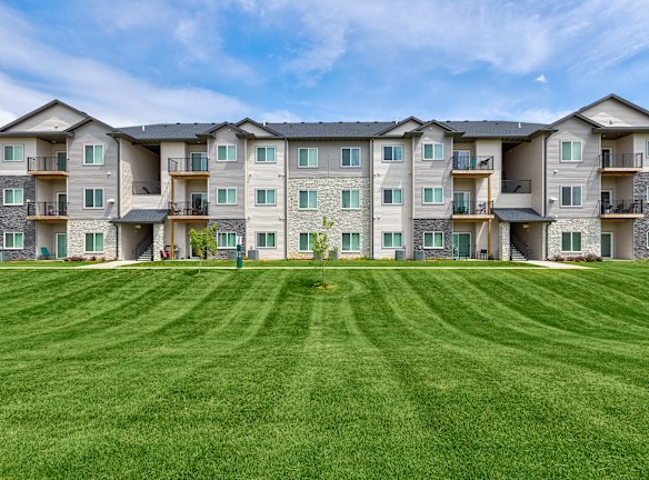 Sterling Pointe Apartments For Rent Johnston Ia