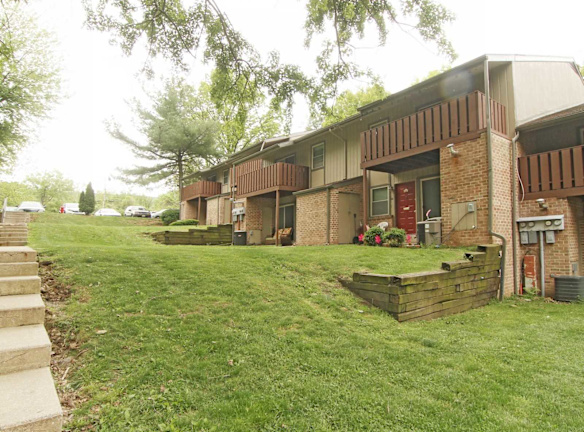 Townhomes At Spring Valley Apartments For Rent Reading