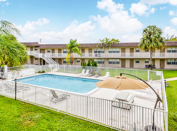 The Bicycle Club Apartments For Rent Boca Raton, FL