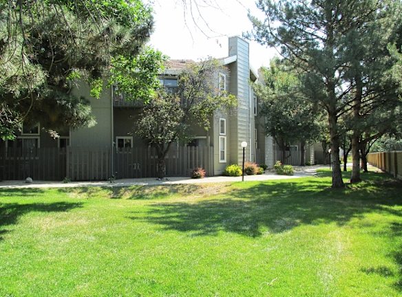 Willow Creek Villas Apartments For Rent Sparks Nv