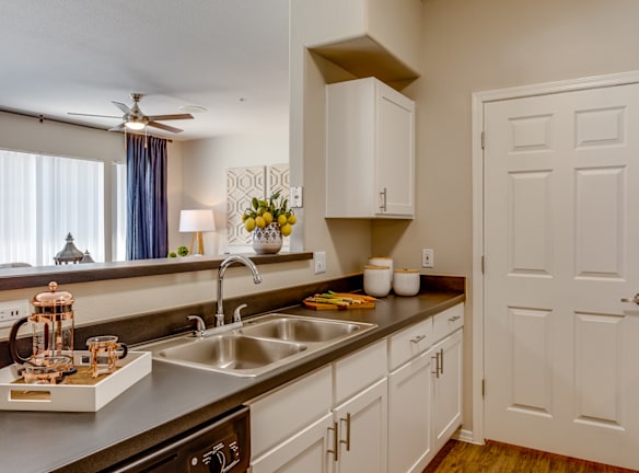 Crystal Springs Apartments For Rent Avondale Az