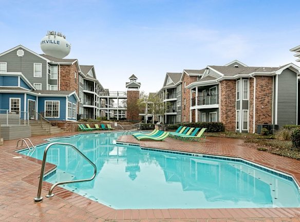 The Social Block Apartments For Rent Starkville Ms