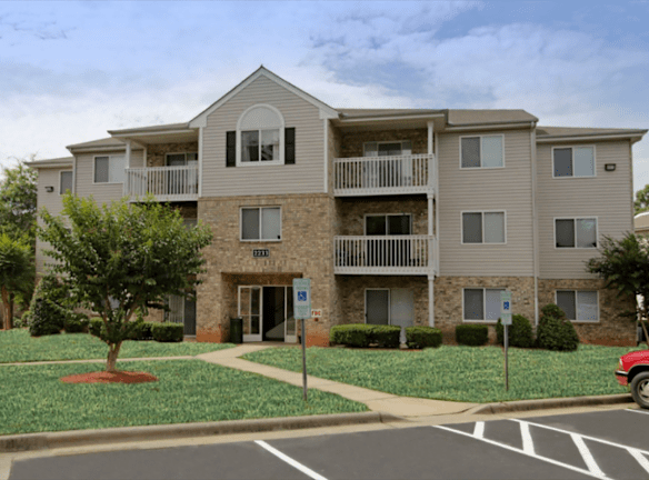 The Landings Apartments For Rent - Gastonia, NC | Rentals.com